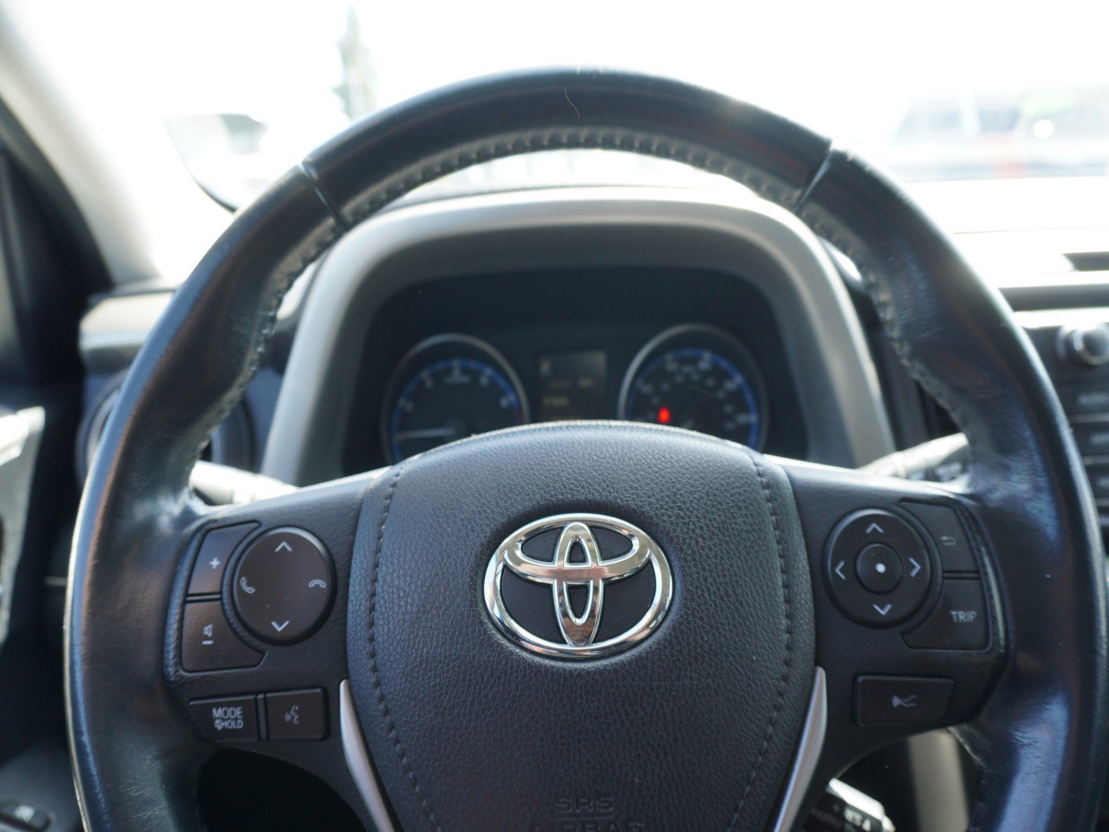 Used 2018 Toyota RAV4 XLE w/ Plus Extra Value Package AWD/4WD image 23