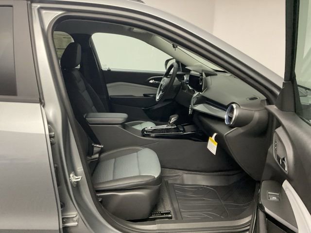 New 2026 Chevrolet Trax LT w/ Driver Confidence Package image 23