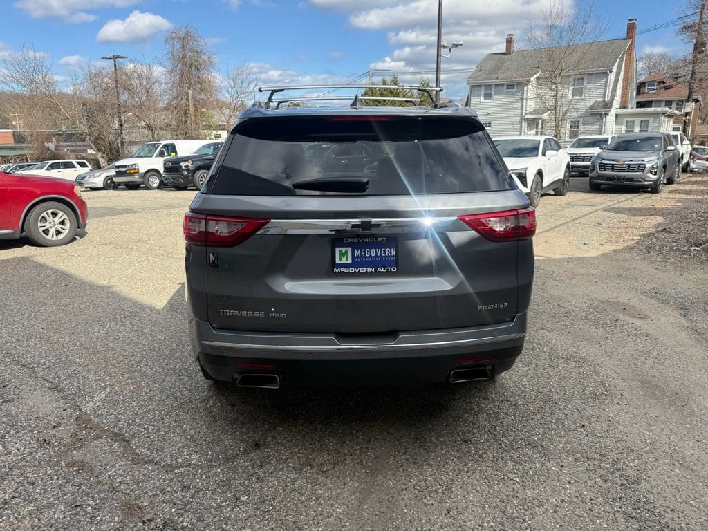 Used 2019 Chevrolet Traverse Premier w/ LPO, Floor Liner Package AWD/4WD image 5