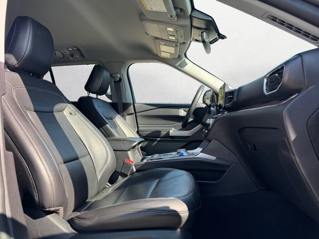 Used 2023 Ford Explorer Limited image 15