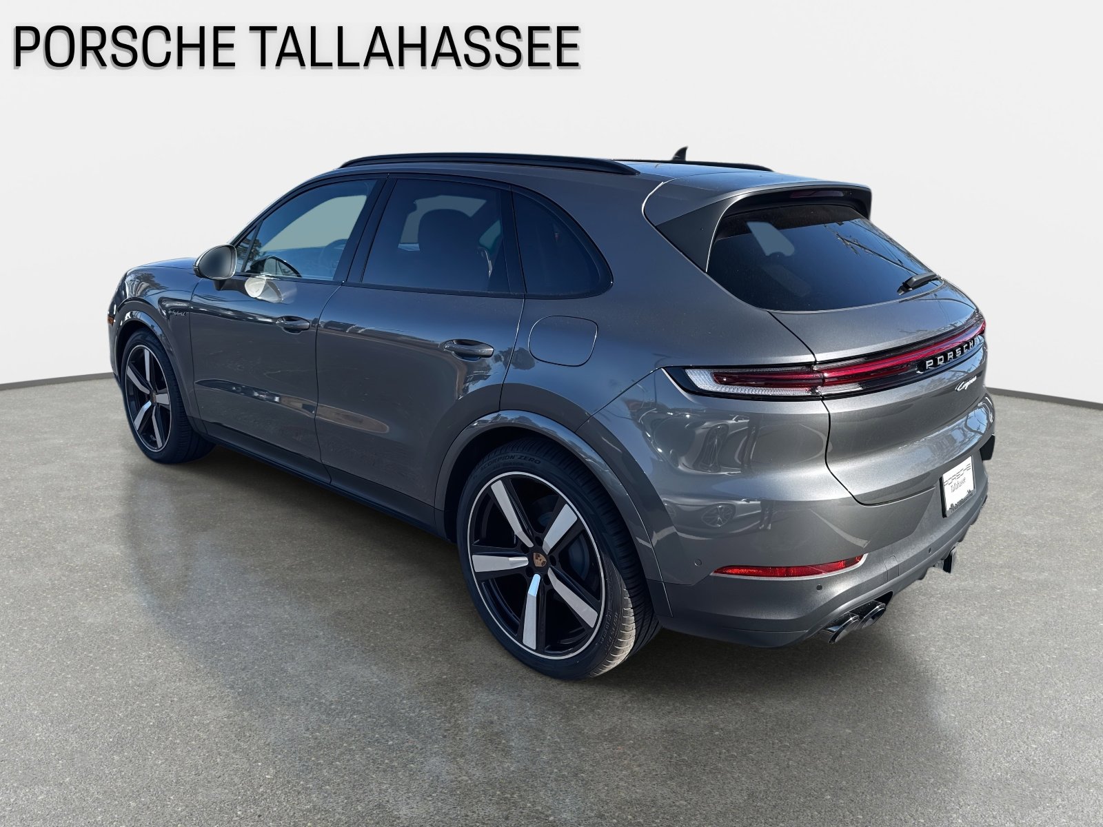 New 2025 Porsche Cayenne E-Hybrid image 3