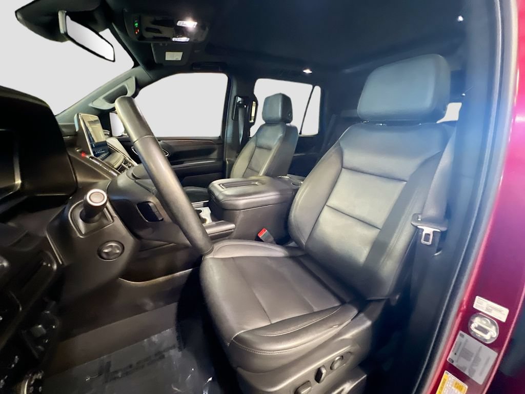 Used 2023 Chevrolet Tahoe LT w/ Luxury Package AWD/4WD image 21