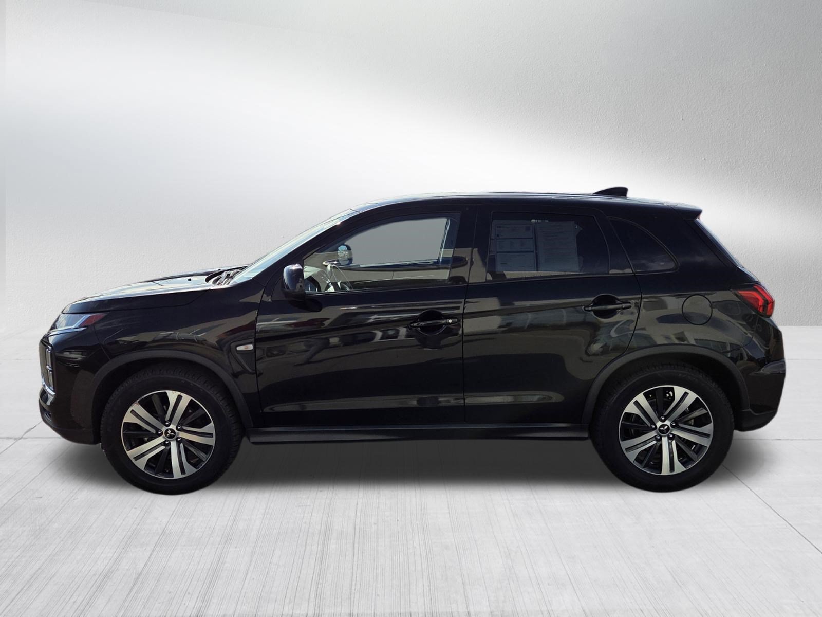 Used 2024 Mitsubishi Outlander Sport ES AWD/4WD image 4