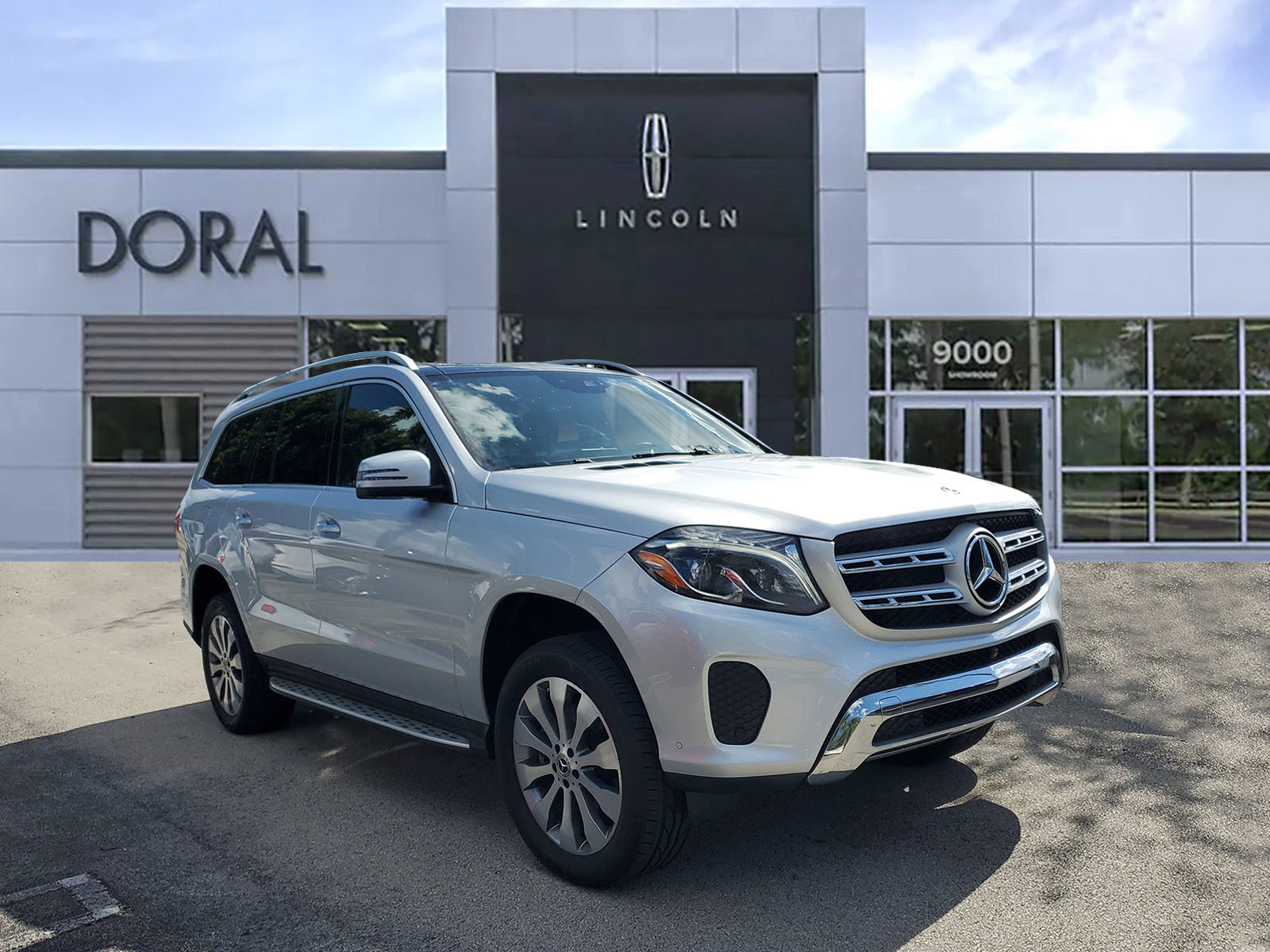 Used 2019 Mercedes-Benz GLS 450 4MATIC image 1