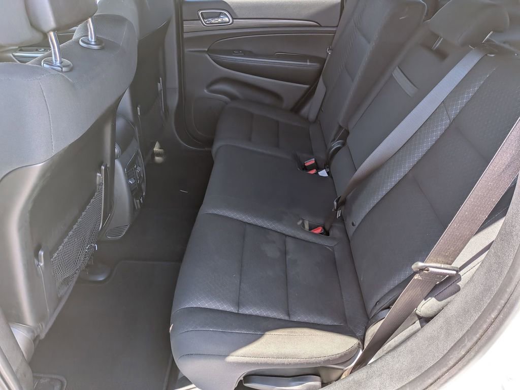 Used 2019 Jeep Grand Cherokee Laredo AWD/4WD image 16