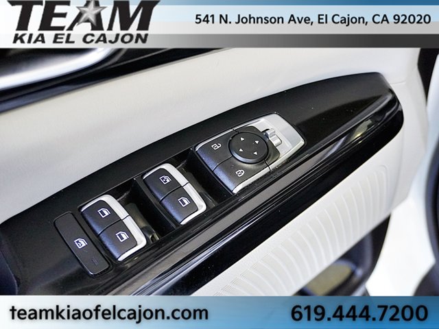 Certified 2024 Kia Carnival EX FWD image 28