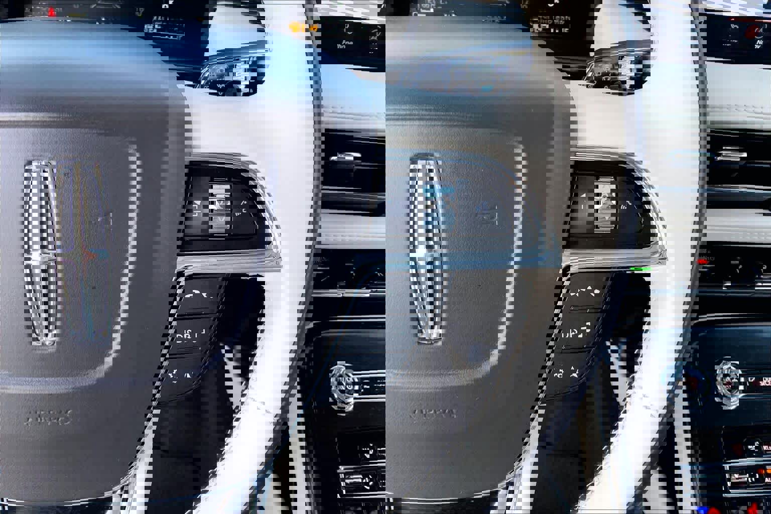 Used 2023 Lincoln Nautilus Black Label image 22