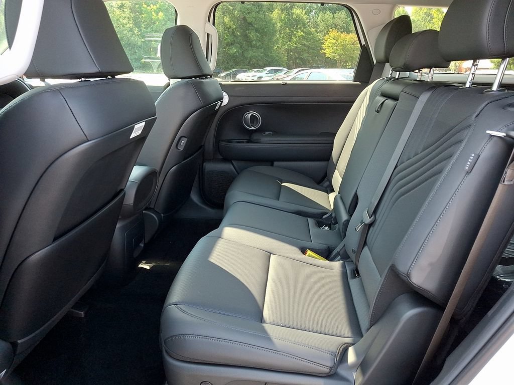 New 2027 Hyundai Palisade SEL Premium FWD image 6
