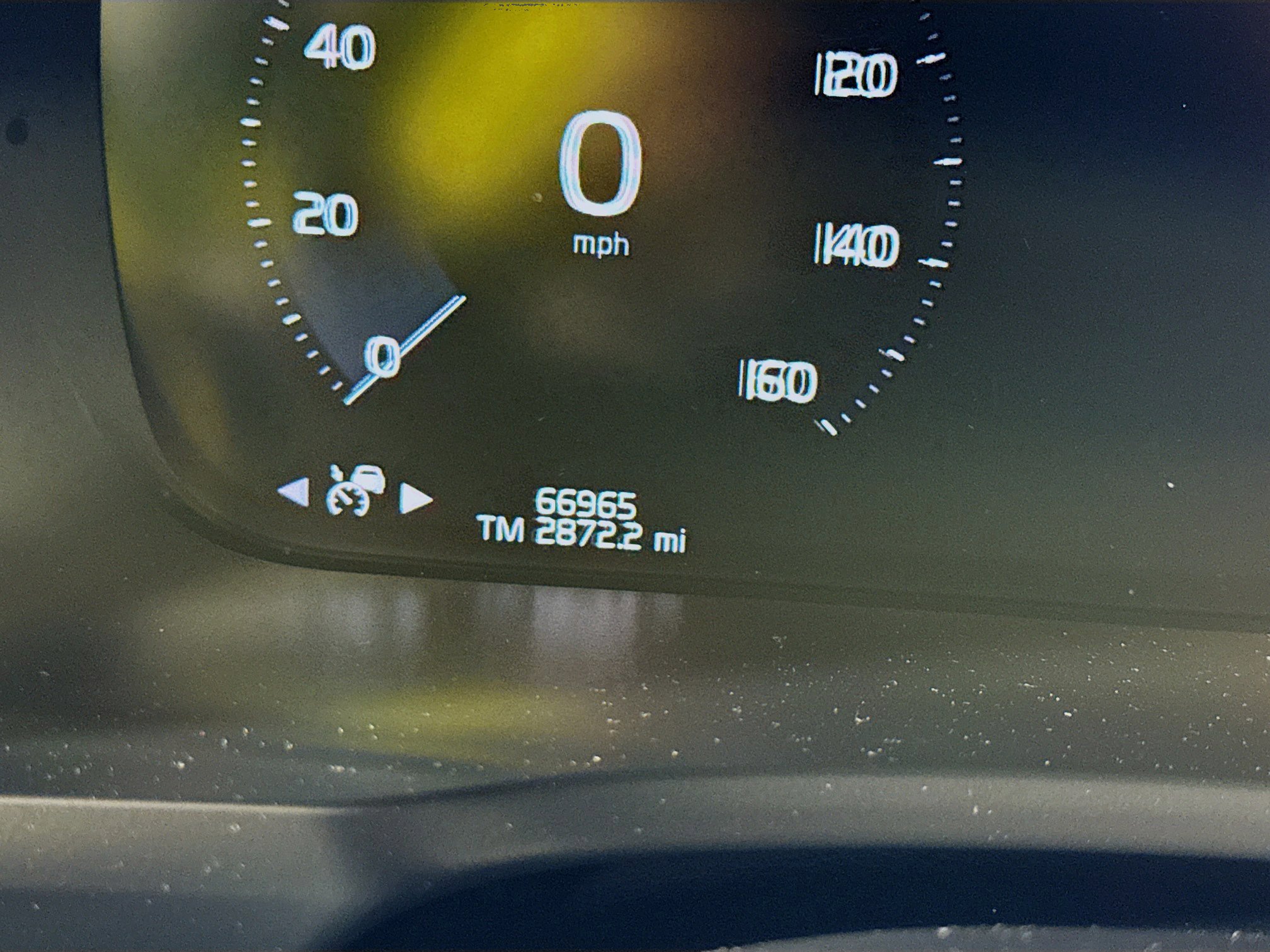 Used 2017 Volvo XC90 T8 R-Design w/ Vision Package image 13