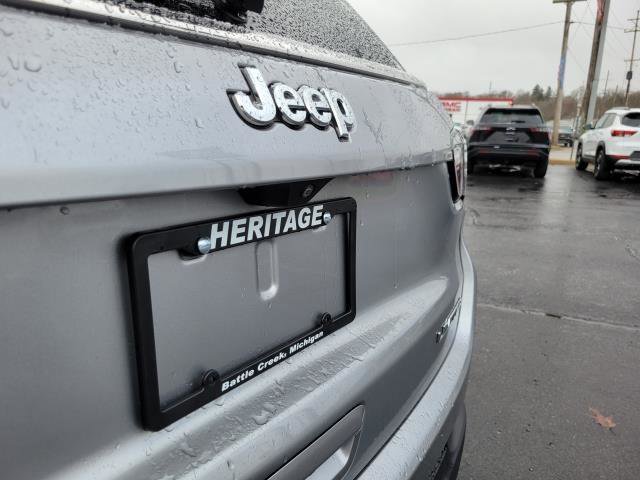 Used 2022 Jeep Compass Limited image 31