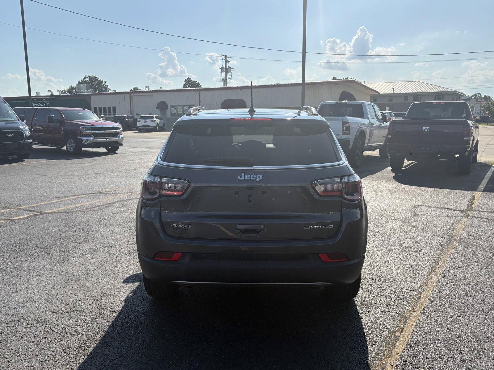 Used 2023 Jeep Compass Limited w/ Sun and Sound Group AWD/4WD image 24