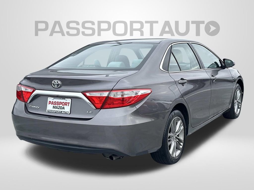 Used 2016 Toyota Camry XLE image 5