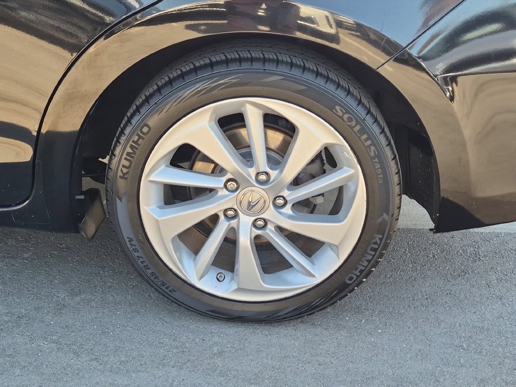 Used 2017 Acura ILX FWD image 32