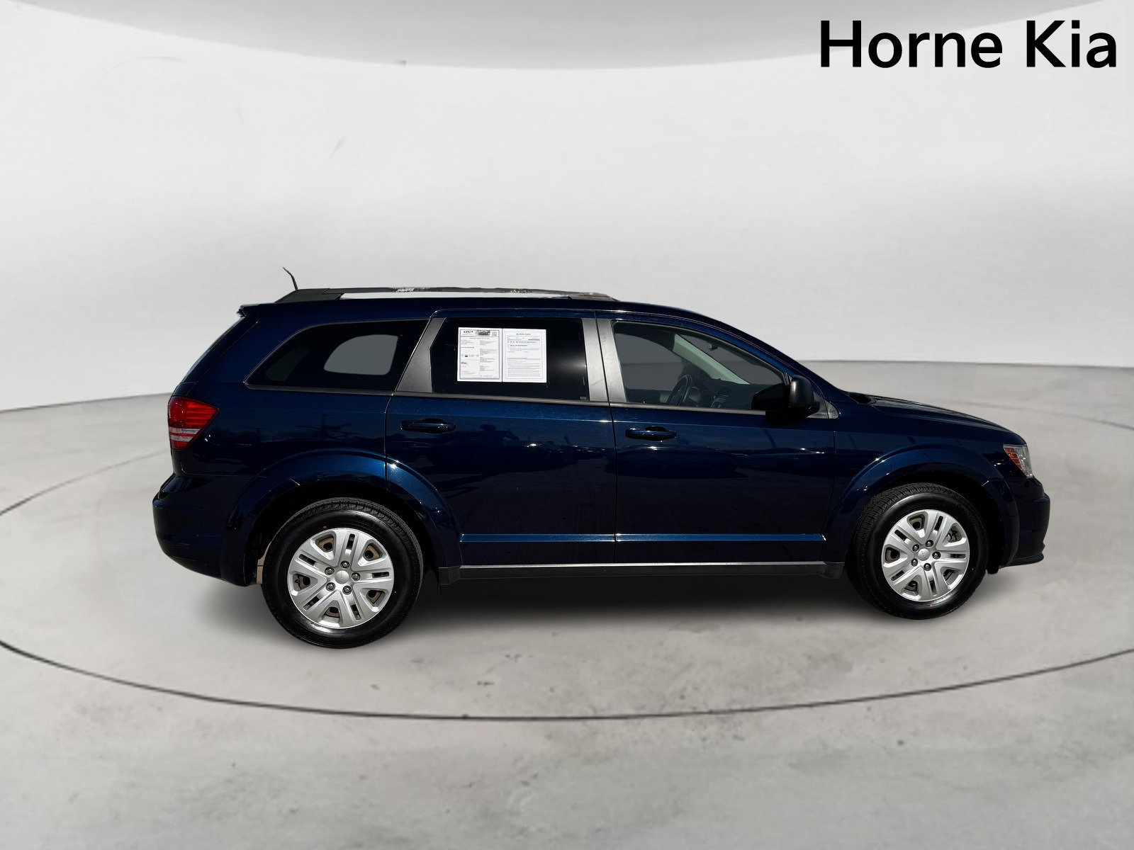 Used 2019 Dodge Journey SE image 3