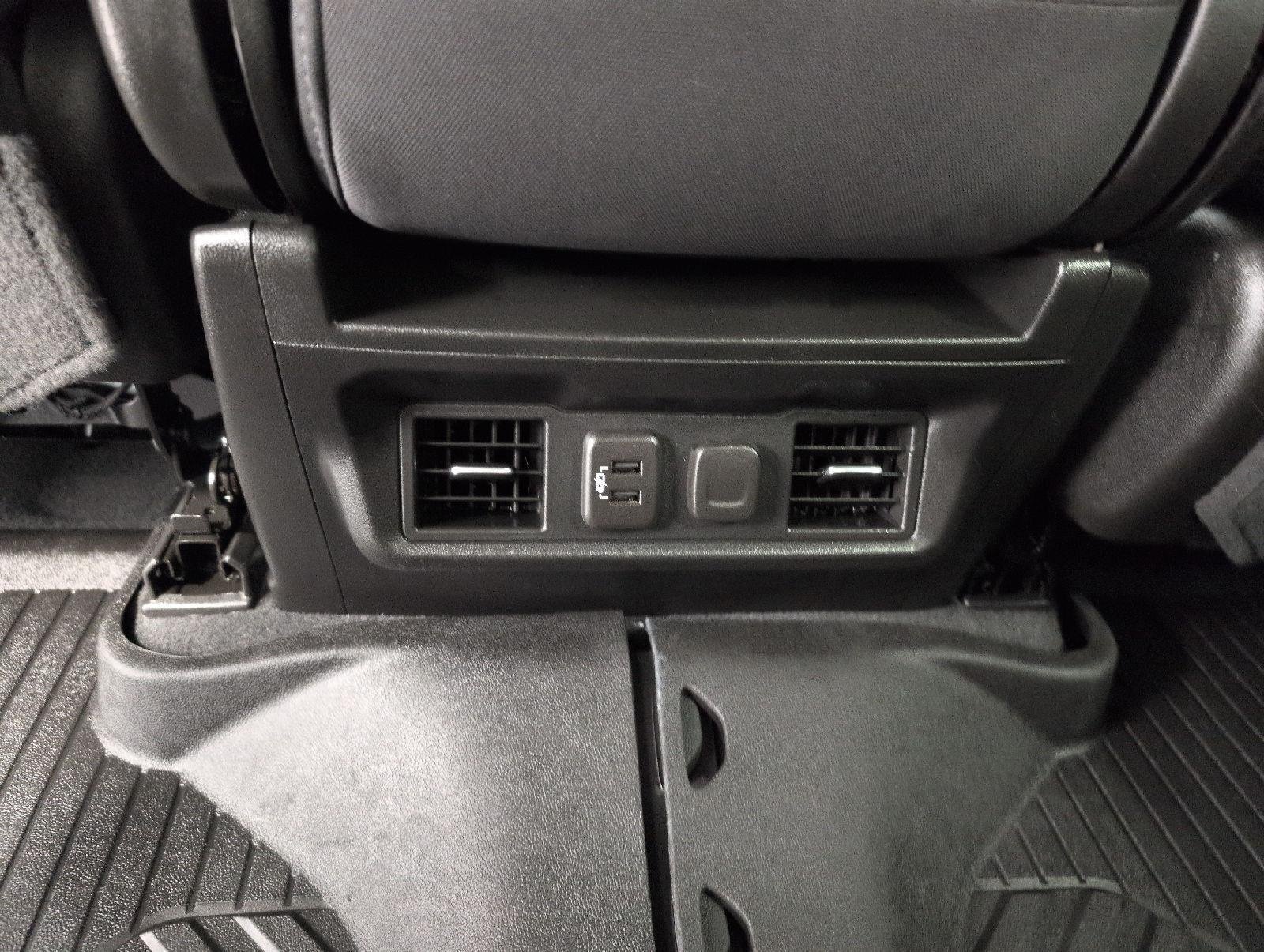 Used 2022 Chevrolet Silverado 1500 LT AWD/4WD image 22