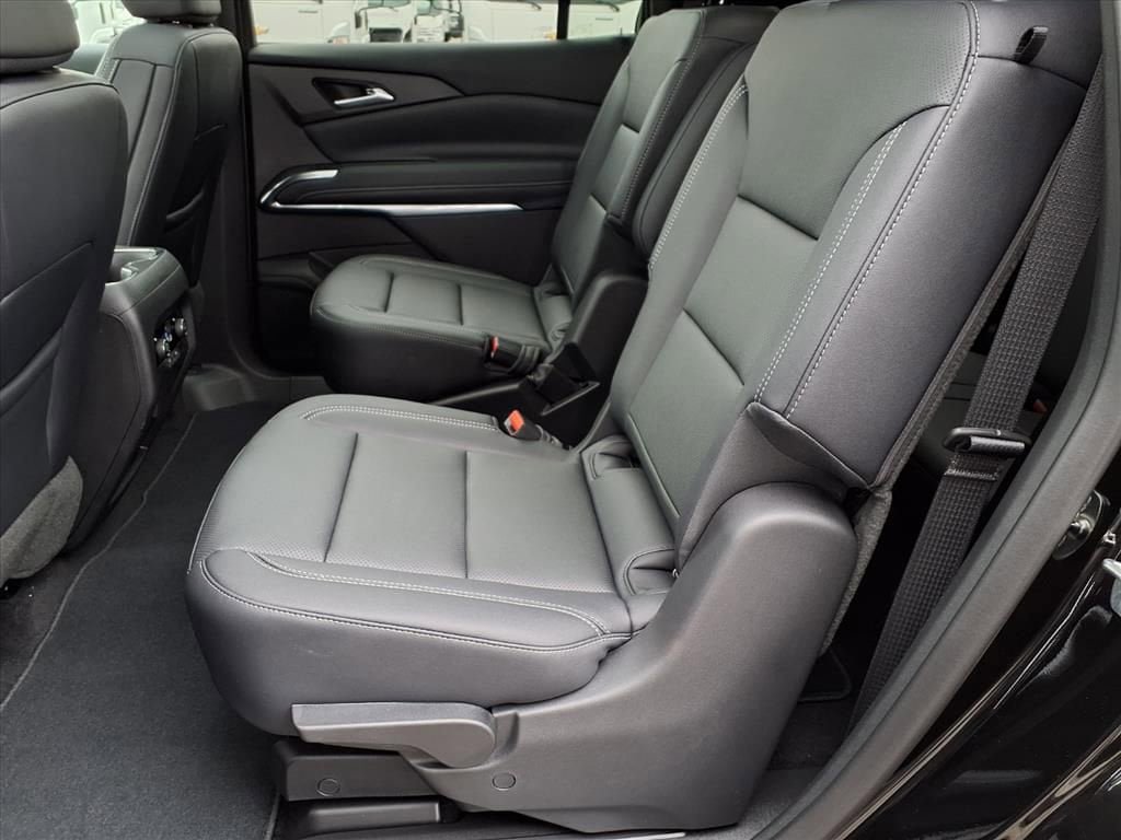 New 2026 Chevrolet Traverse LT w/ Driver Confidence Package image 9