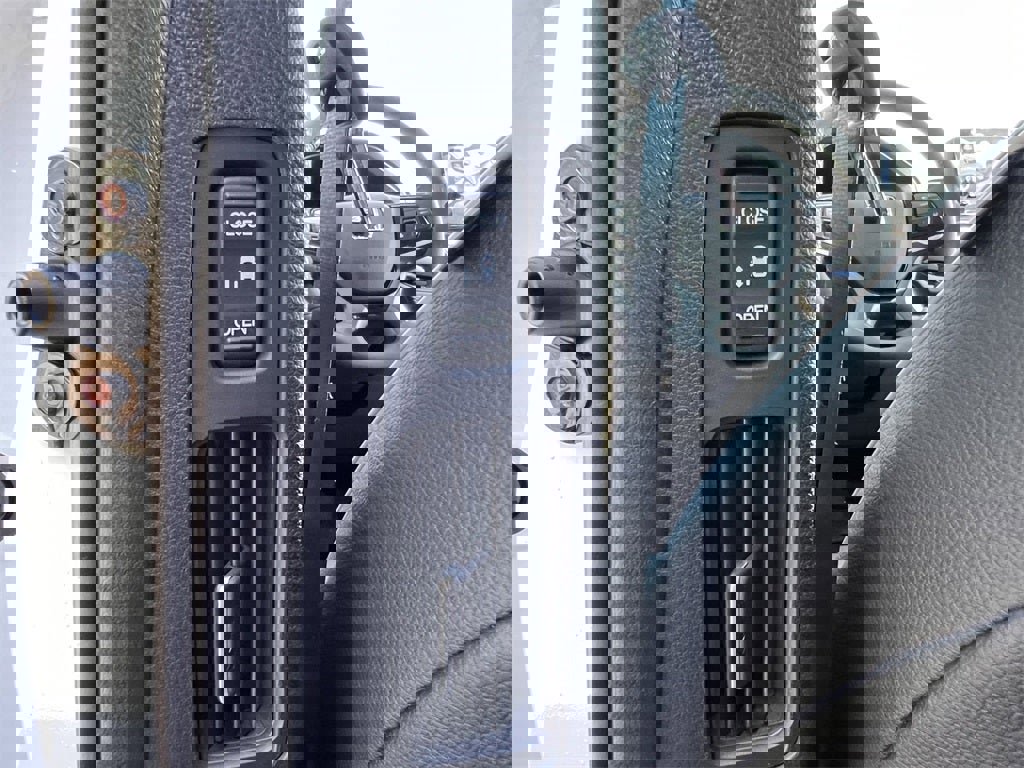 New 2026 Honda Odyssey Touring image 17