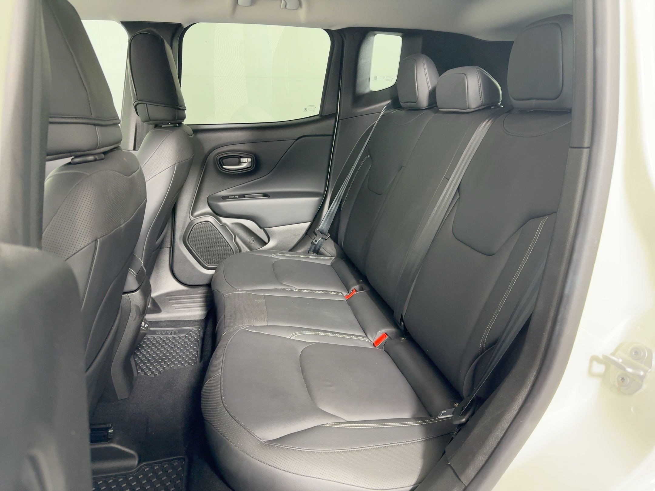 Used 2023 Jeep Renegade Limited w/ Limited Elite Group image 12