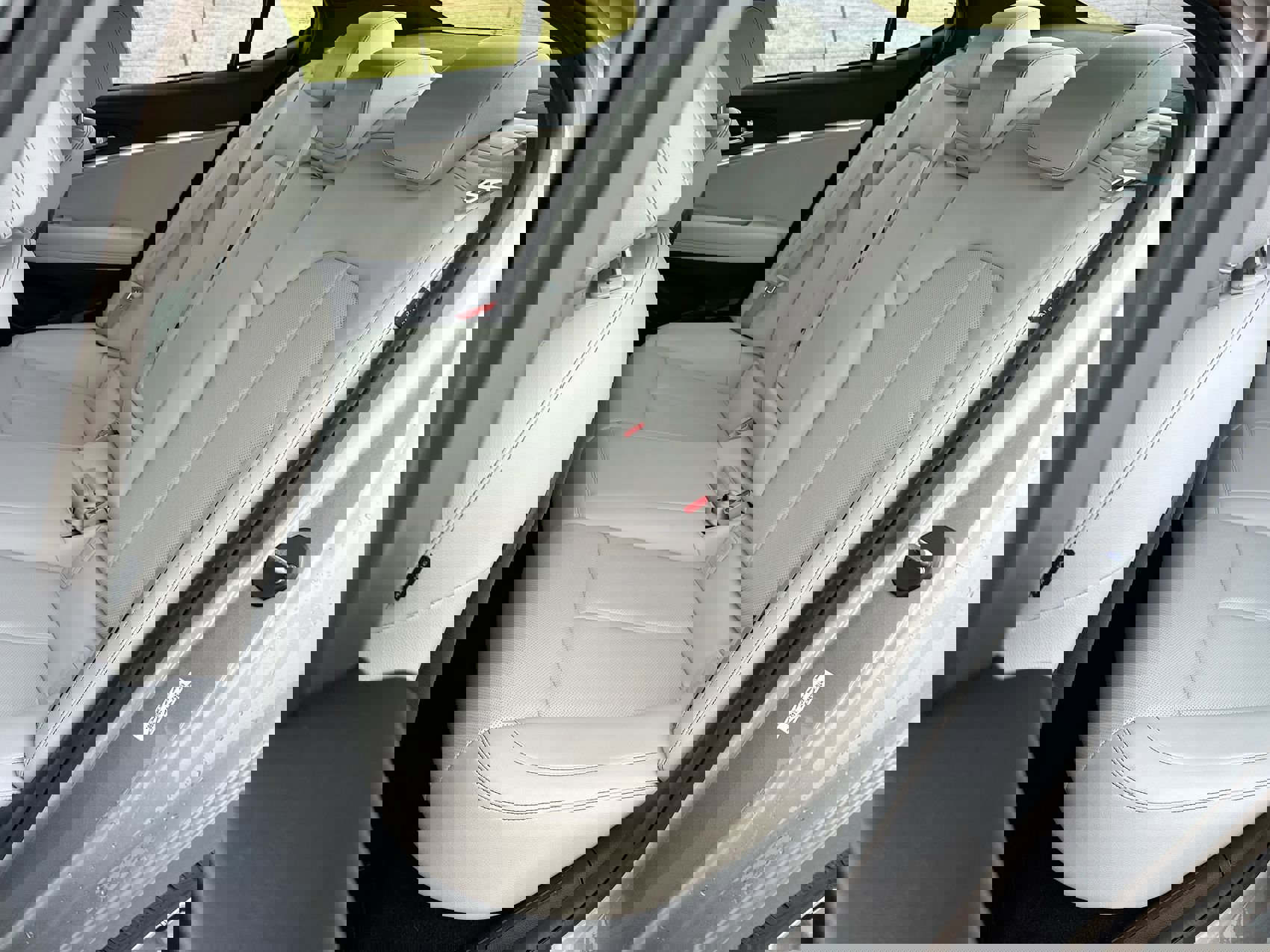 Used 2024 Genesis G70 2.5T image 22