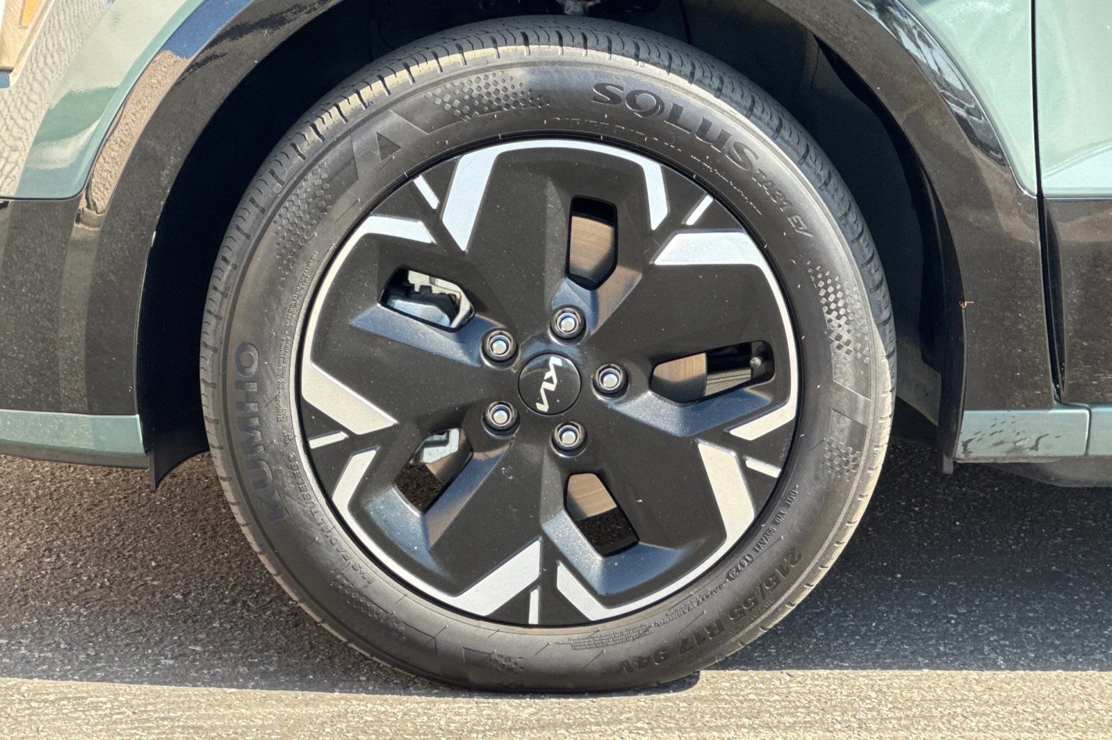 Used 2024 Kia Niro Wind FWD image 28