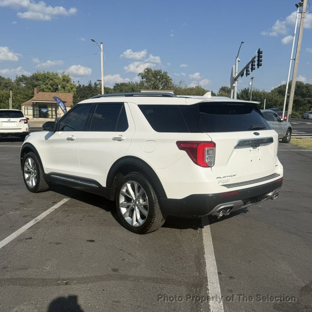 Used 2021 Ford Explorer Platinum w/ Equipment Group 601A AWD/4WD image 11