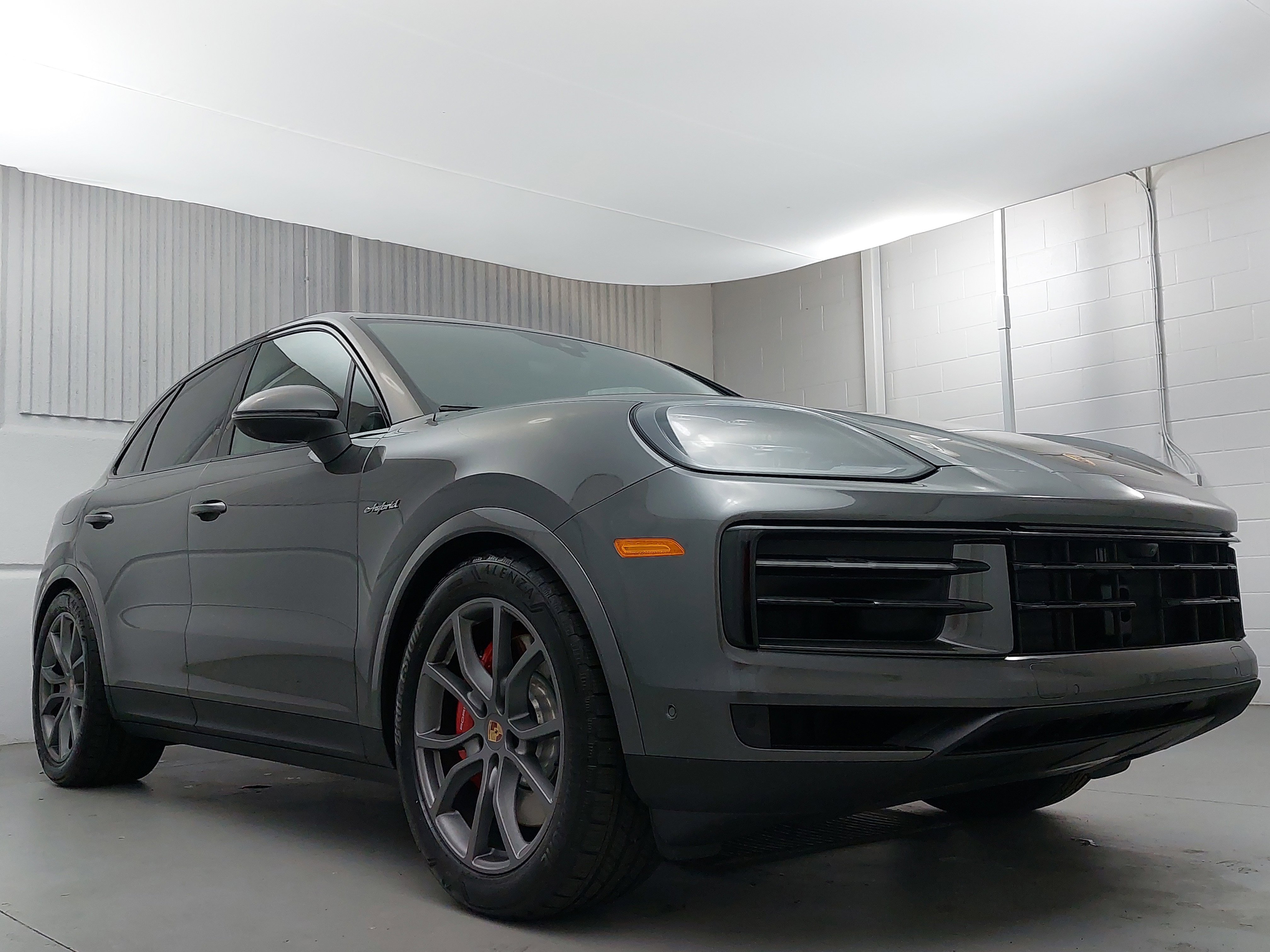 New 2026 Porsche Cayenne S image 9