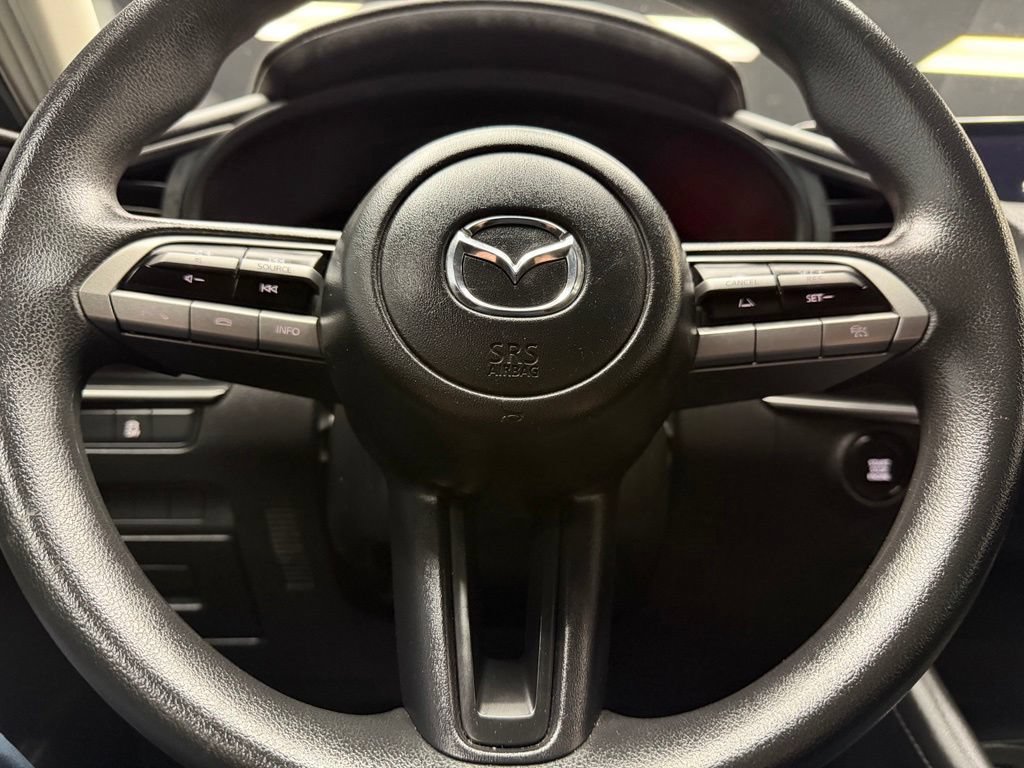 Used 2020 MAZDA MAZDA3 Sedan FWD image 22