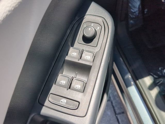 Used 2025 Volkswagen Taos S FWD image 16
