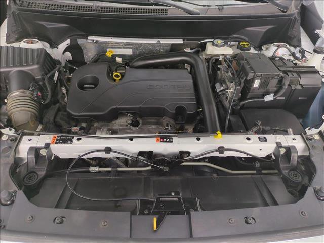 Used 2024 GMC Terrain SLT image 15