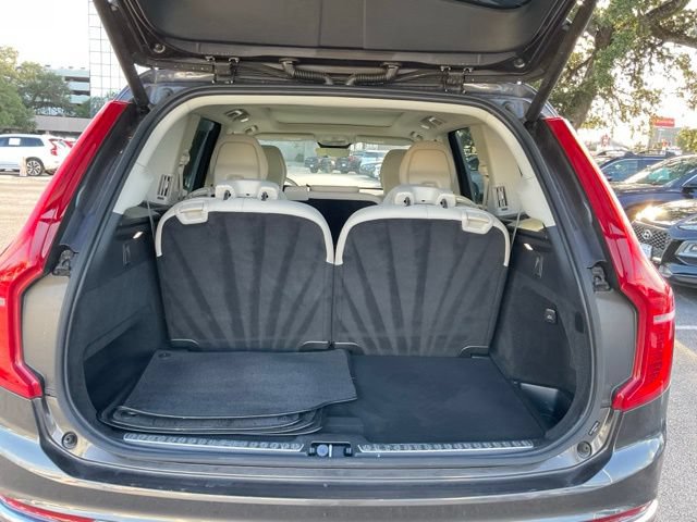 Certified 2023 Volvo XC90 B5 Plus AWD/4WD image 24