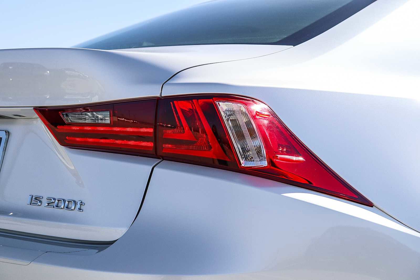 Used 2016 Lexus IS 200t image 10