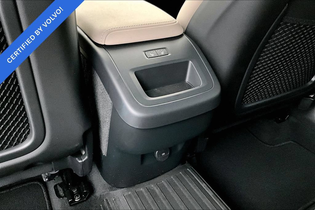 Certified 2026 Volvo XC60 B5 Plus AWD/4WD image 31