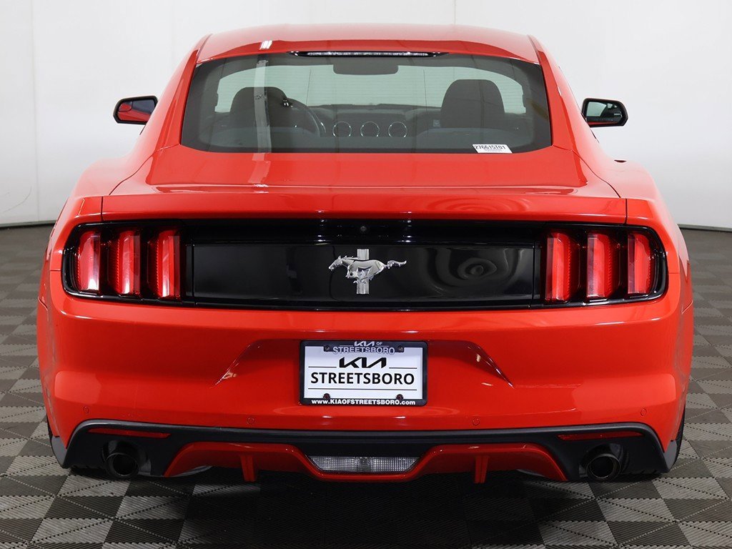 Used 2017 Ford Mustang Coupe image 9