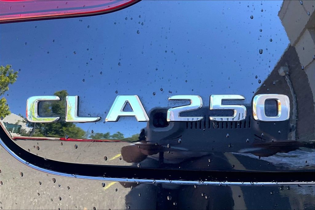 Certified 2022 Mercedes-Benz CLA 250 4MATIC image 33
