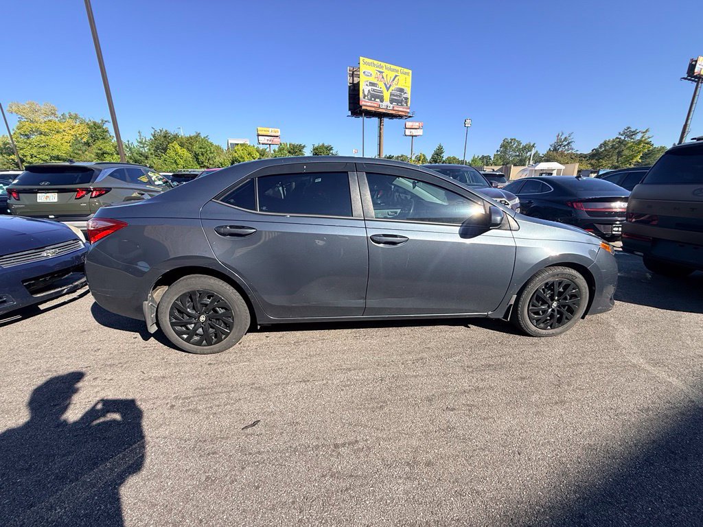 Used 2019 Toyota Corolla LE FWD image 8