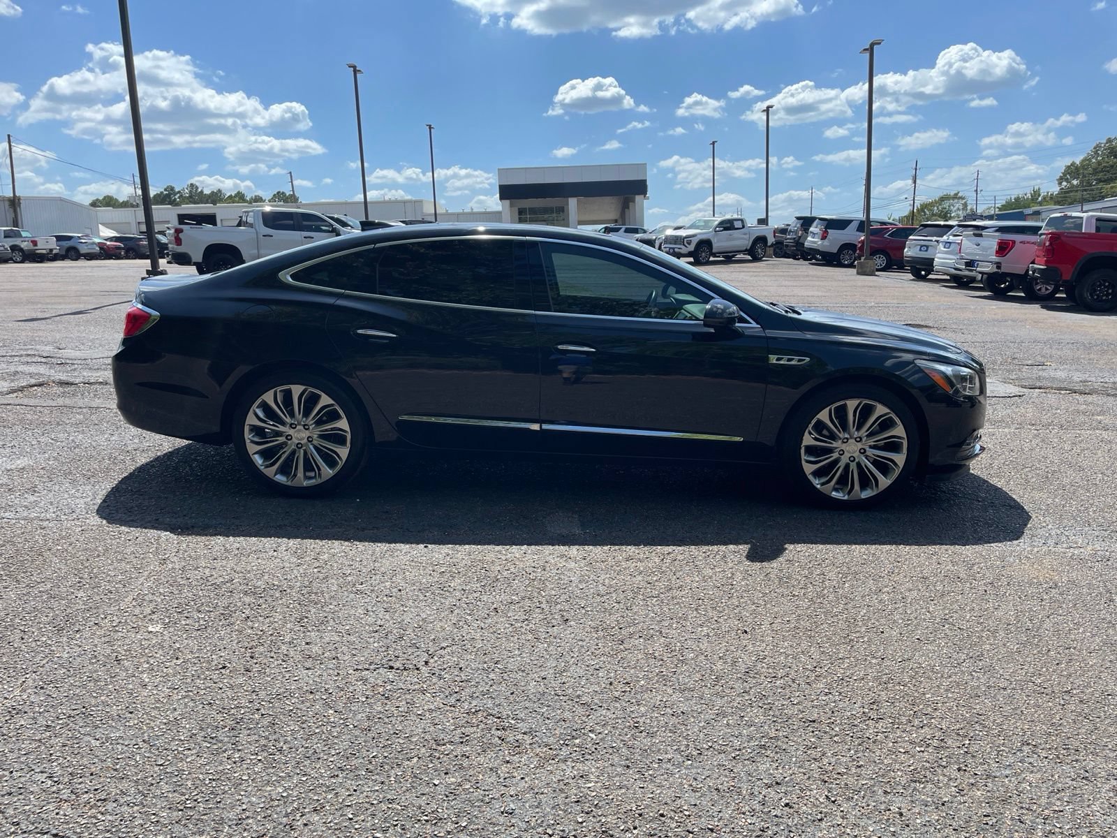 Used 2017 Buick LaCrosse Essence w/ Sun and Shade Package FWD image 7