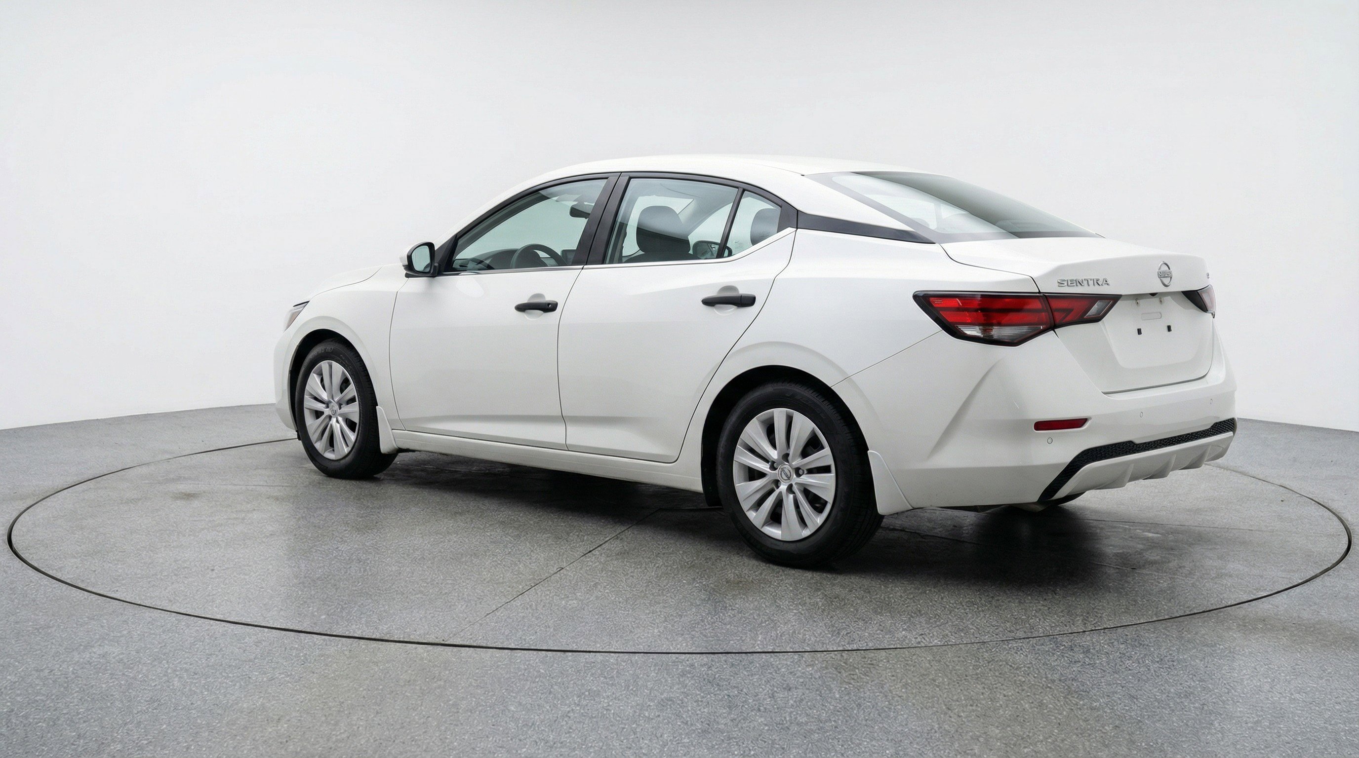 Used 2025 Nissan Sentra S image 6