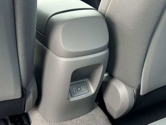 New 2026 Hyundai Elantra Hybrid FWD image 20