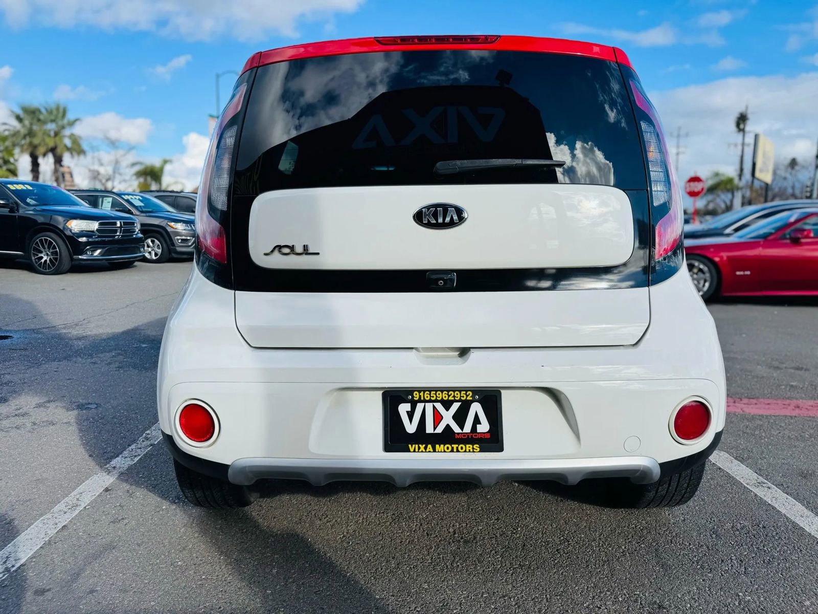 Used 2018 Kia Soul + image 6