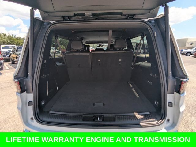 Used 2024 Jeep Wagoneer L Series II w/ Flexible Seating Group RWD image 14