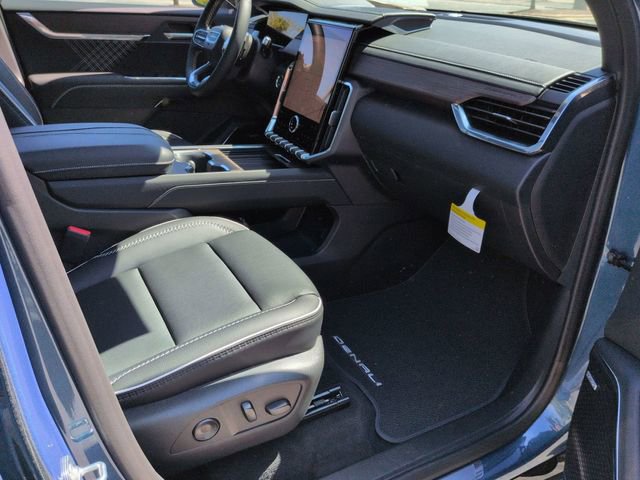 New 2026 GMC Acadia Denali w/ Super Cruise Package image 25