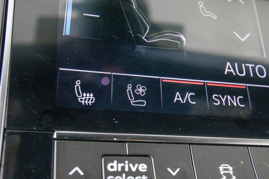 Used 2023 Audi Q8 Premium Plus AWD/4WD image 26