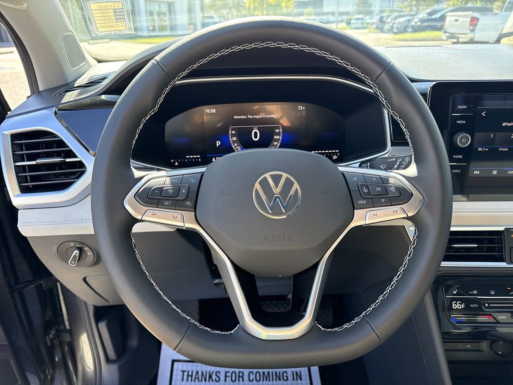 New 2025 Volkswagen Taos SE image 26