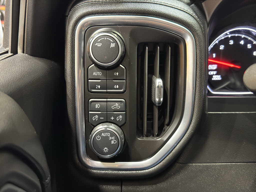 Used 2019 Chevrolet Silverado 1500 RST w/ True North Edition image 33