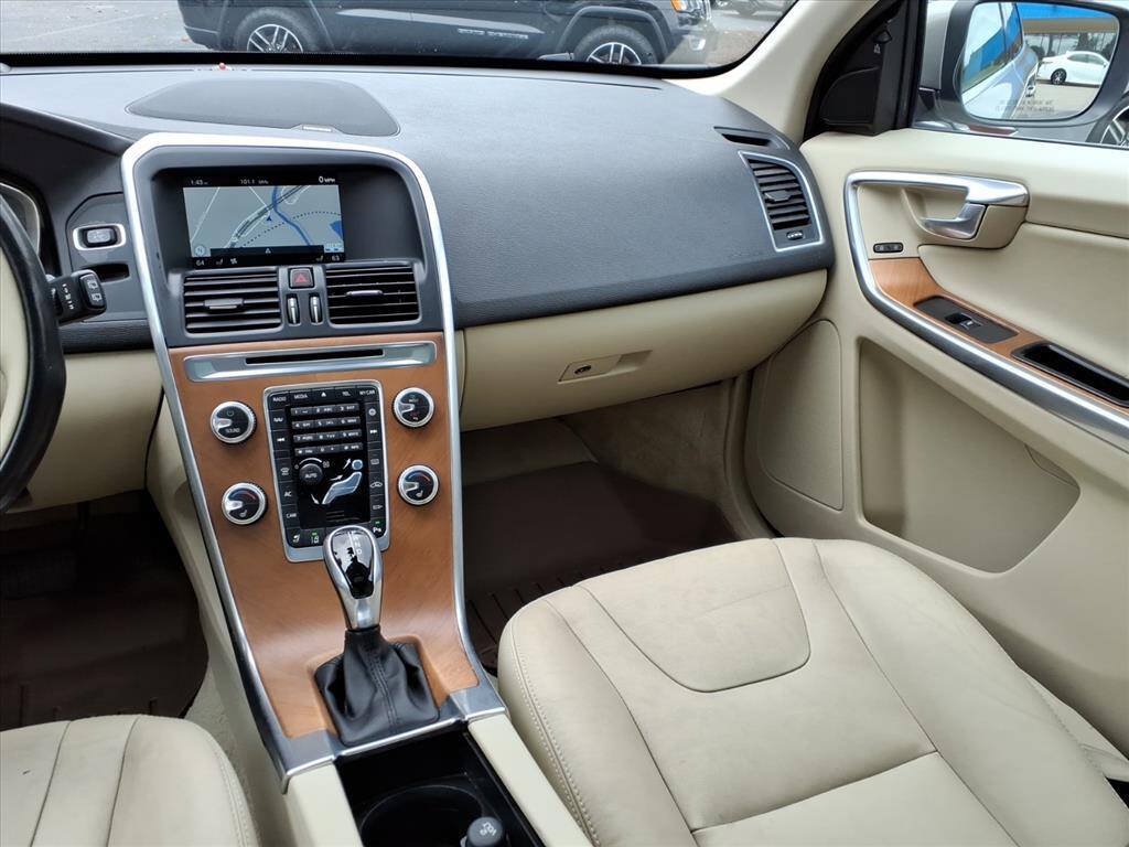 Used 2015 Volvo XC60 T5 Platinum FWD image 14