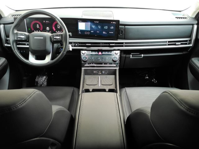 Used 2024 Hyundai Santa Fe SEL FWD image 3