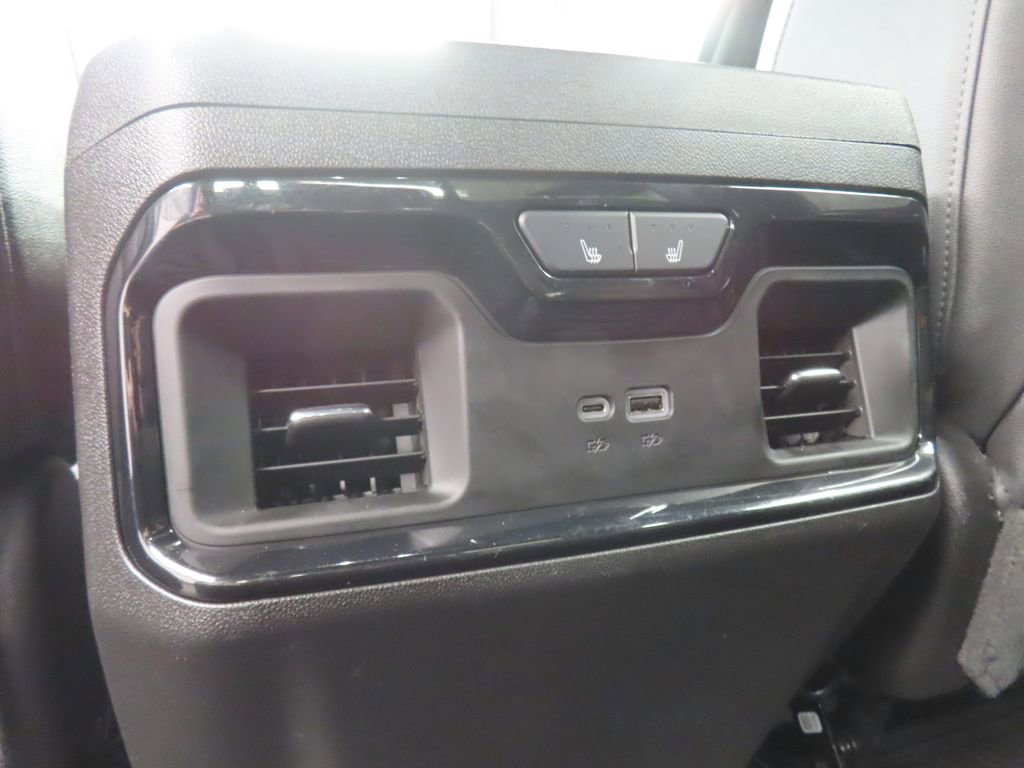 Used 2025 GMC Sierra 3500 AT4 w/ AT4 Premium Plus Package image 14