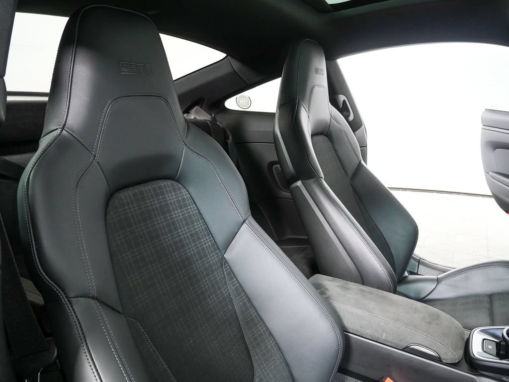 Certified 2025 Porsche 911 Carrera RWD image 21