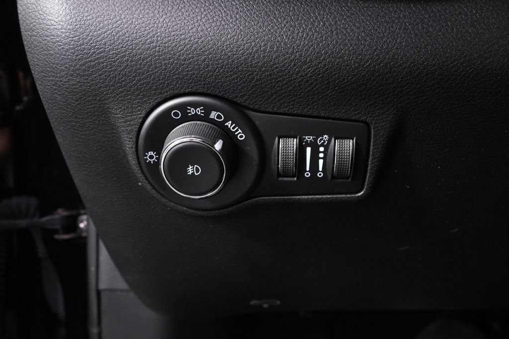 Used 2024 Jeep Compass Limited AWD/4WD image 24