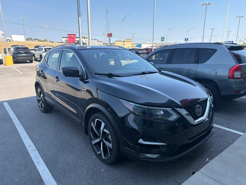 Used 2022 Nissan Rogue Sport SL w/ Premium Package AWD/4WD image 3